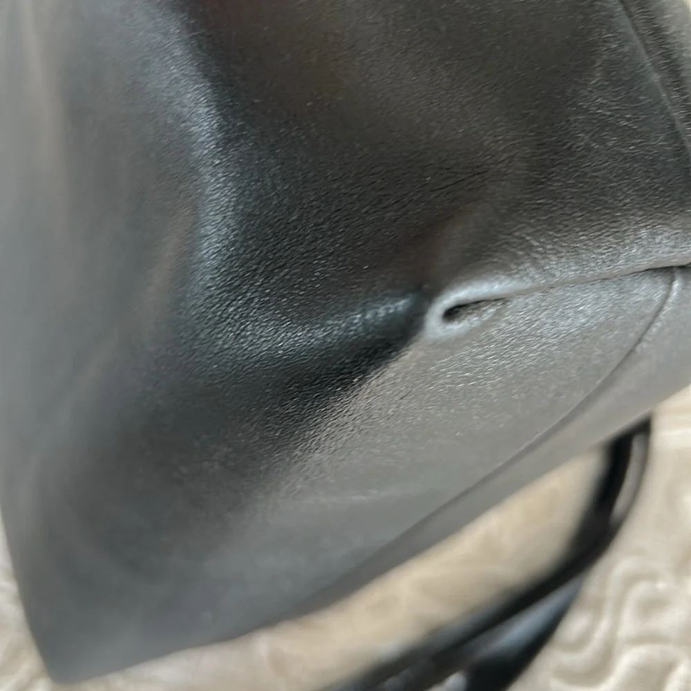 Coach Vintage Rare Dixon Black Leather Bag with COA